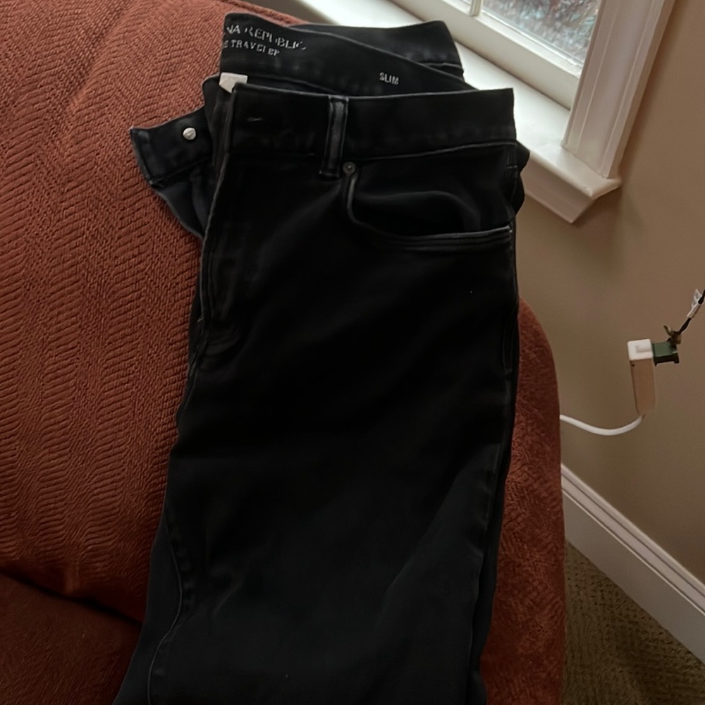 Banana Republic Black Traveler Jean slim 36 x32